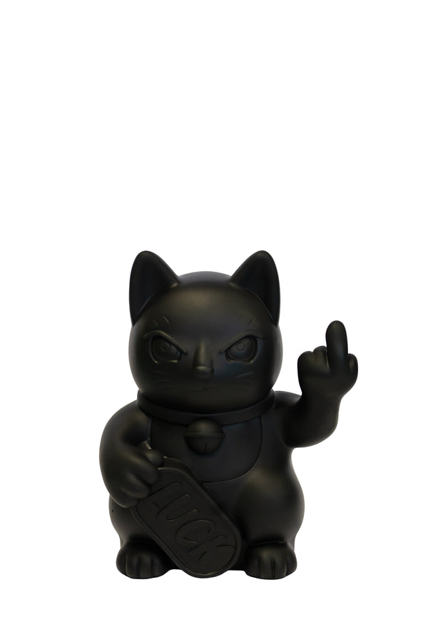 MANEKI BLACK 27 CM