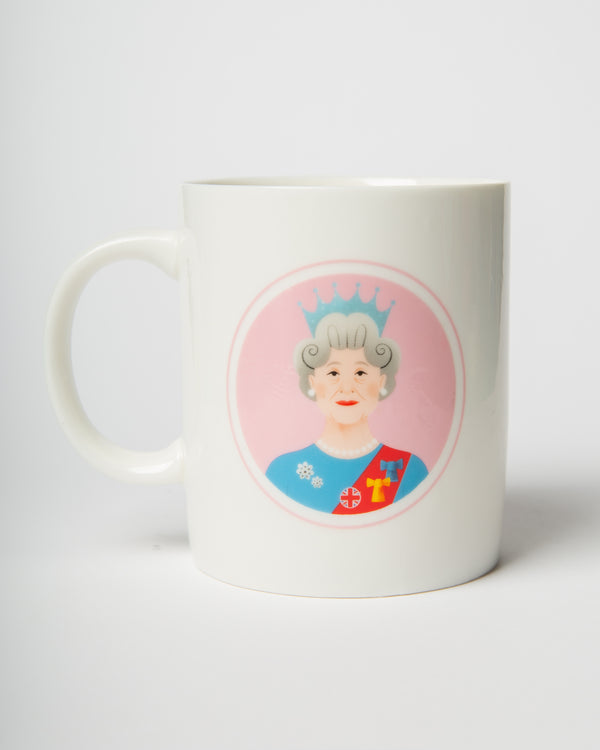 THE QUEEN MUG