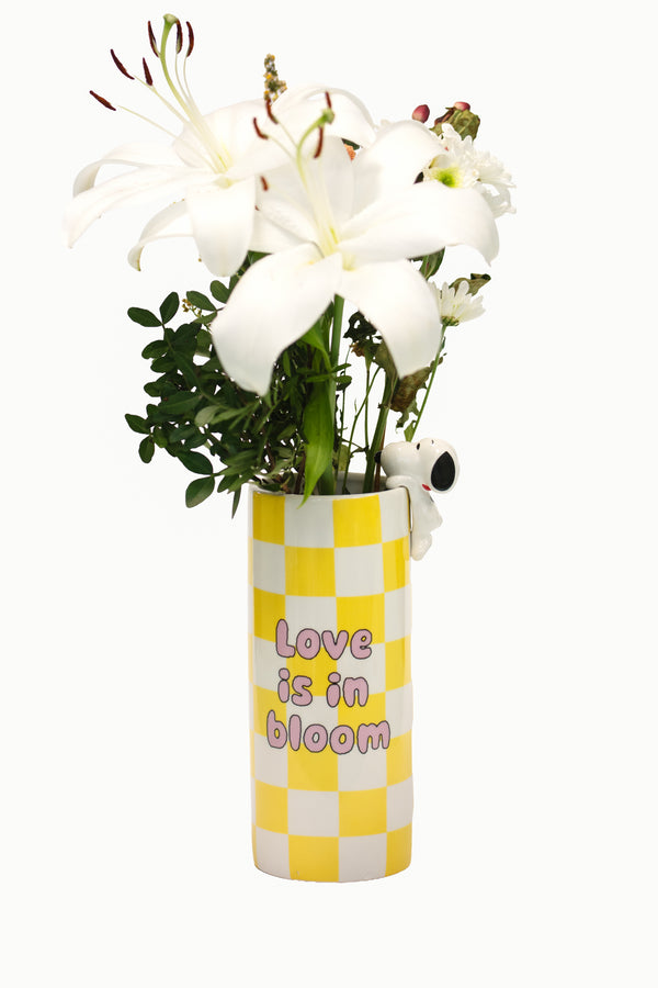 SNOOPY LOVE IS IN BLOOM YELLOW